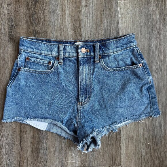Pink Victoria Secret Jean Shorts - size 8 - Picture 1 of 3